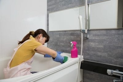 Household Cleaning Hacks, Cleaning Bathroom Tub