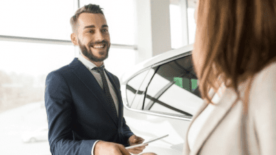 Best Advice woman meeting car salesman