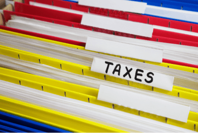 Credit Line for Cleaning Companies File folders with taxes